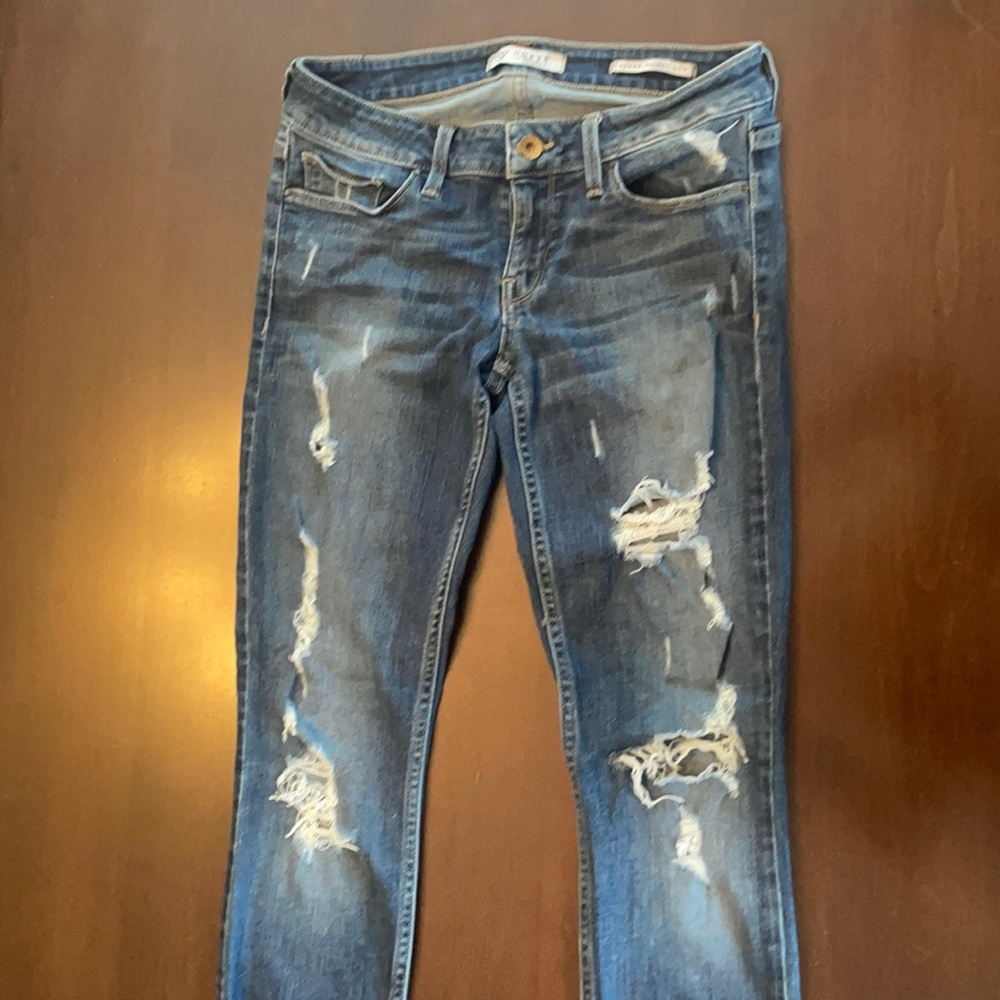 Guess Power Skinny Low Ripped Jeans Size 26 EUC